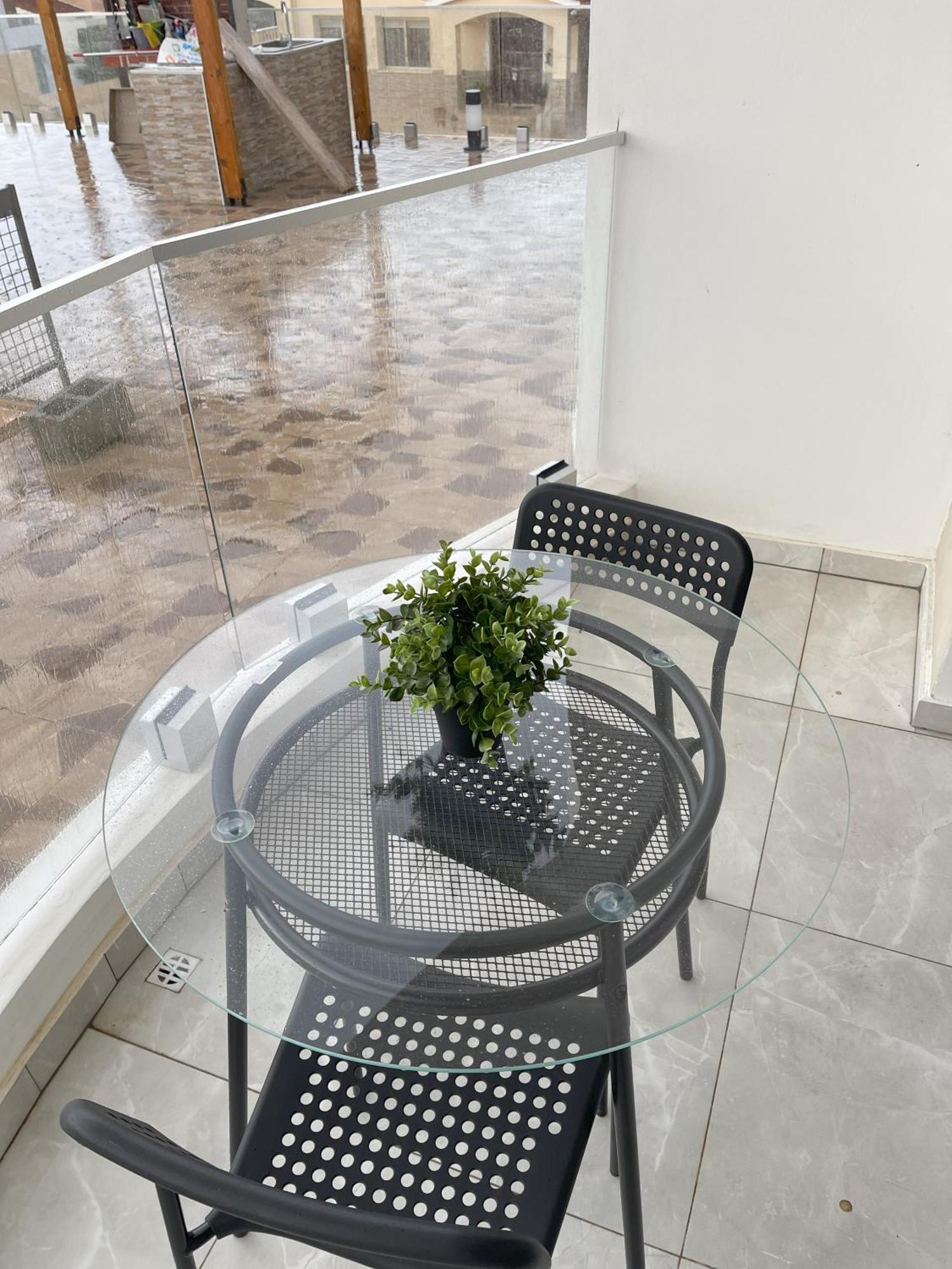 Arf Apartments - With Jacuzzi At The Complex Emba Exterior photo